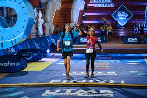 BIB: 9372, 373
                            <button type="button" onclick="openModal(22761495)" class="btn btn-primary btn-sm float-right btn-popup" data-toggle="modal" data-target=".modal-high-quality">
                        <i class="fas fa-shopping-cart"></i> Add to Cart
                    </button>
                                            <button type="button" onclick="isThisMe(22761495, true)" class="btn btn-success btn-sm float-right btn-popup btn-isme hidden" data-toggle="tooltip" data-placement="bottom" title="นี่คือรูปของคุณใช่ไหม คลิกที่นี่เพื่อเอาเข้าอัลบั้ม">
                        <i class="fas fa-plus"></i> Add to album
                    </button>
                    <button type="button" onclick="isThisMe(22761495, false)" class="btn btn-warning btn-sm float-right btn-popup btn-isnotme hidden">
                        <i class="fas fa-ban"></i> Remove from album
                    </button>